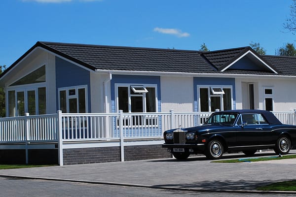 Willow Park Luxury Lodges Stratford on Avon park homes for sale